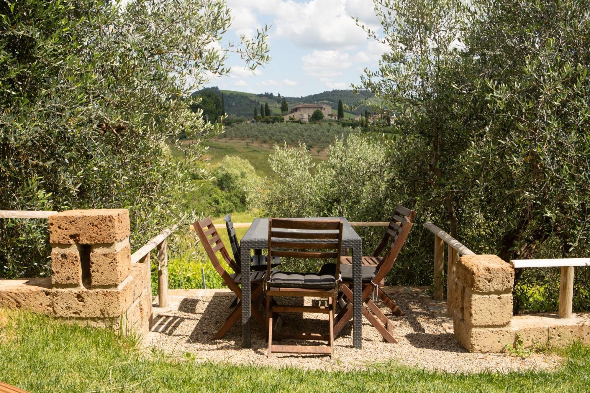 Vittoria Chianti Vacations Apartment Poggibonsi Exterior photo