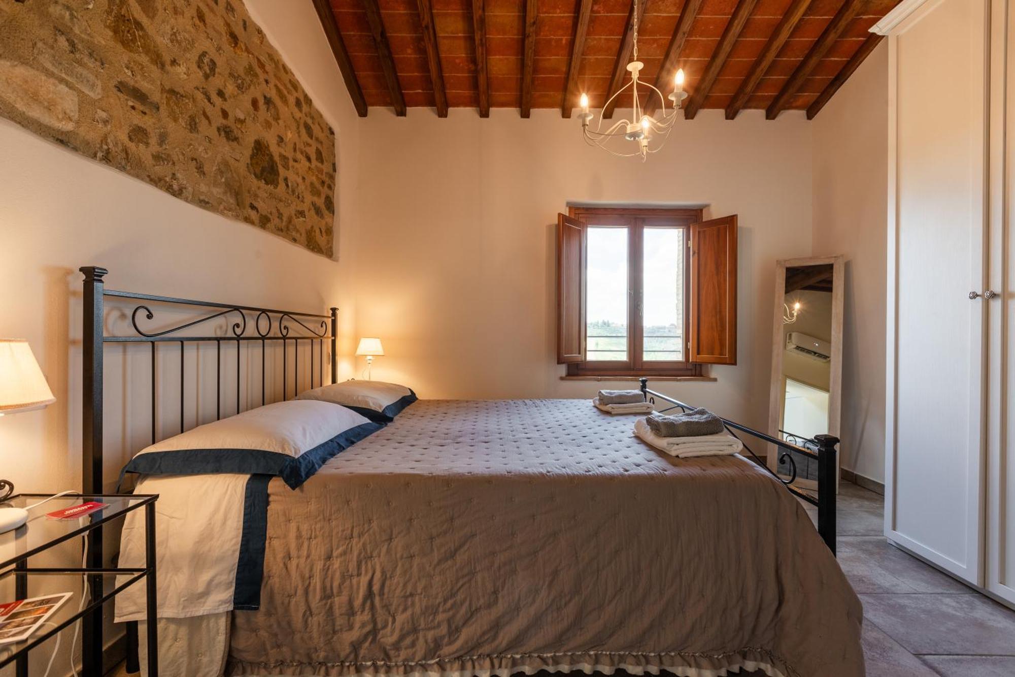 Vittoria Chianti Vacations Apartment Poggibonsi Exterior photo